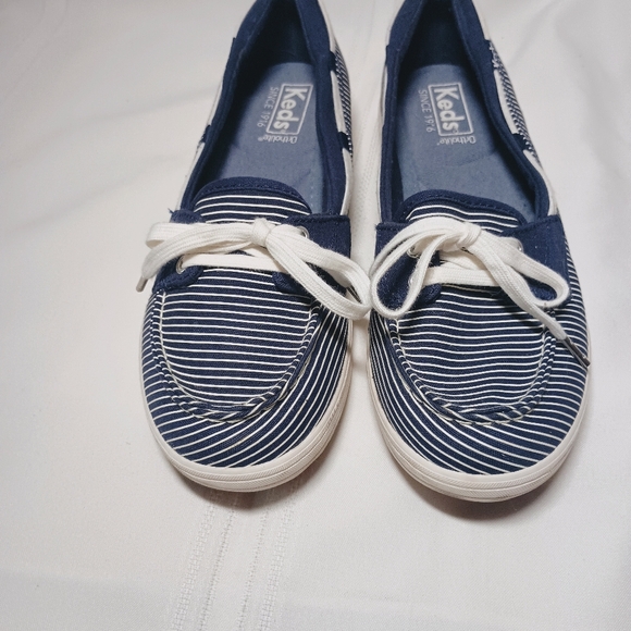 Women's Keds Boat Shoes - Picture 3 of 4